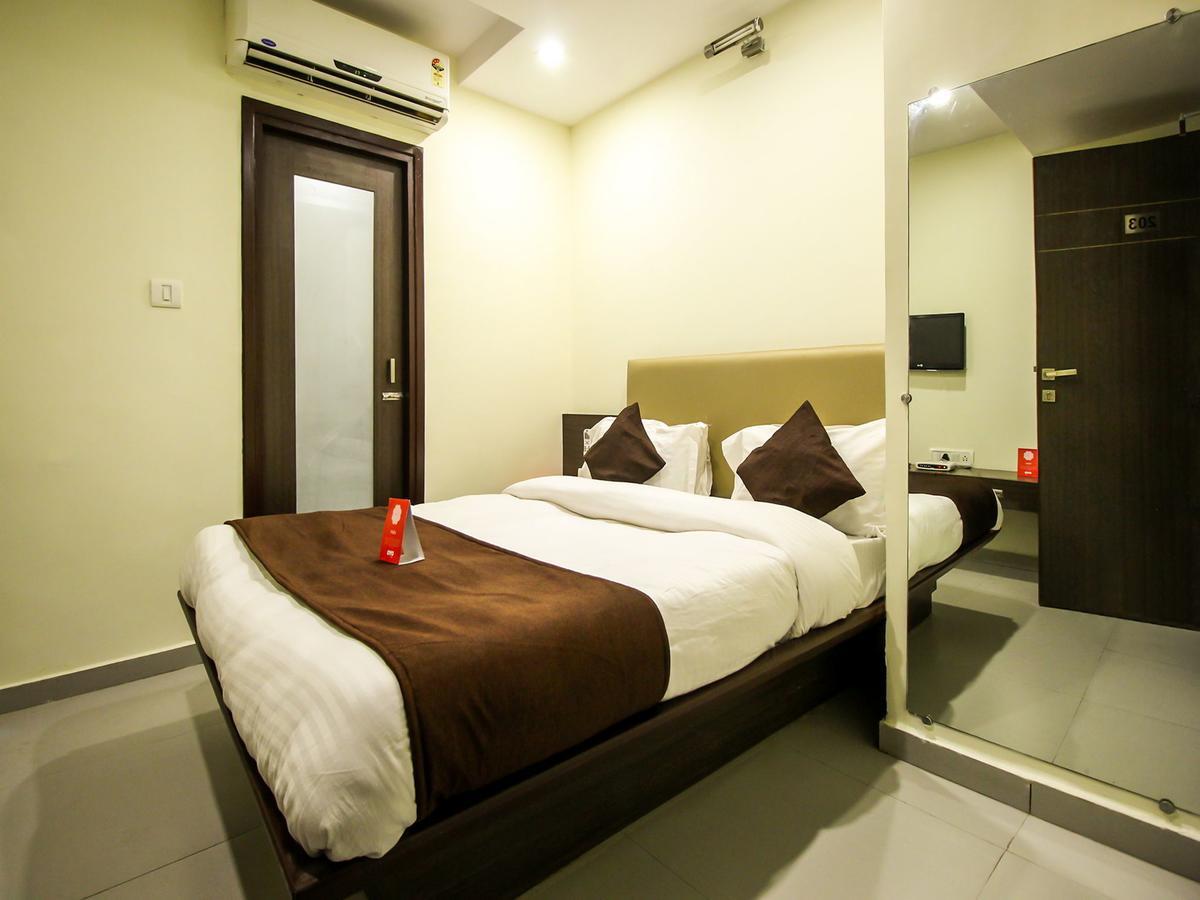 Oyo 6949 New Rajdhani Hotel Vadodara Exterior foto