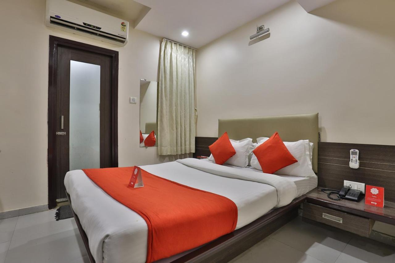 Oyo 6949 New Rajdhani Hotel Vadodara Exterior foto