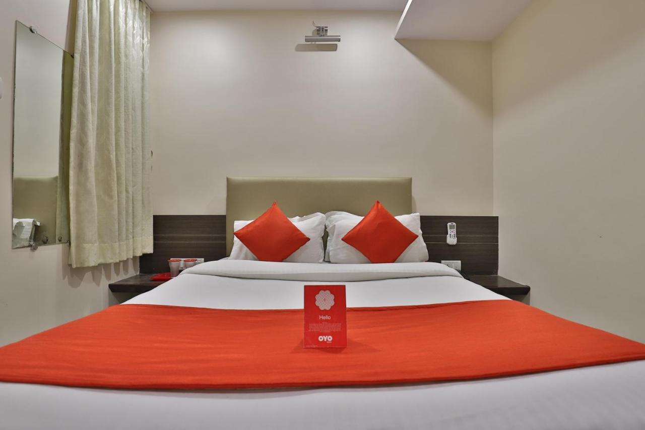 Oyo 6949 New Rajdhani Hotel Vadodara Exterior foto